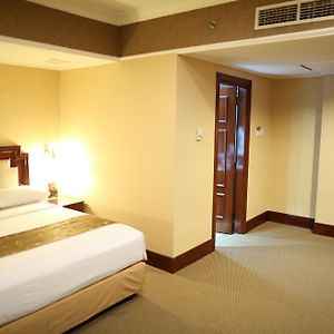 Deluxe Double Room No Window